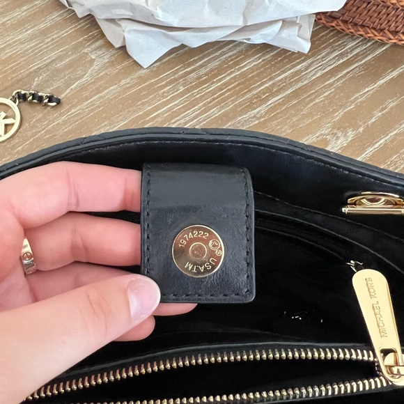 Michael Kors Black Leather Quilted tote - Picture 14 of 16